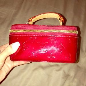Louis Vuitton makeup bag 💄